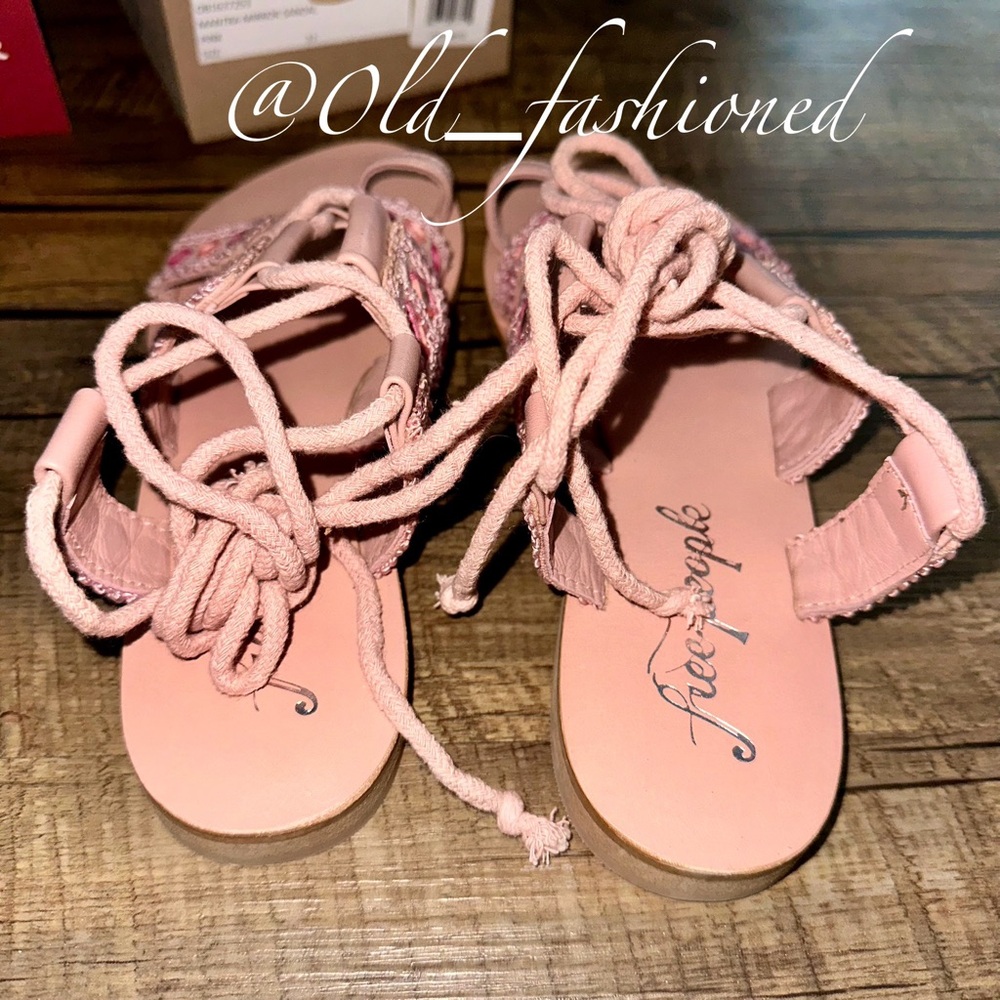 FREE PEOPLE Leather Sandals - Picture 10 of 12